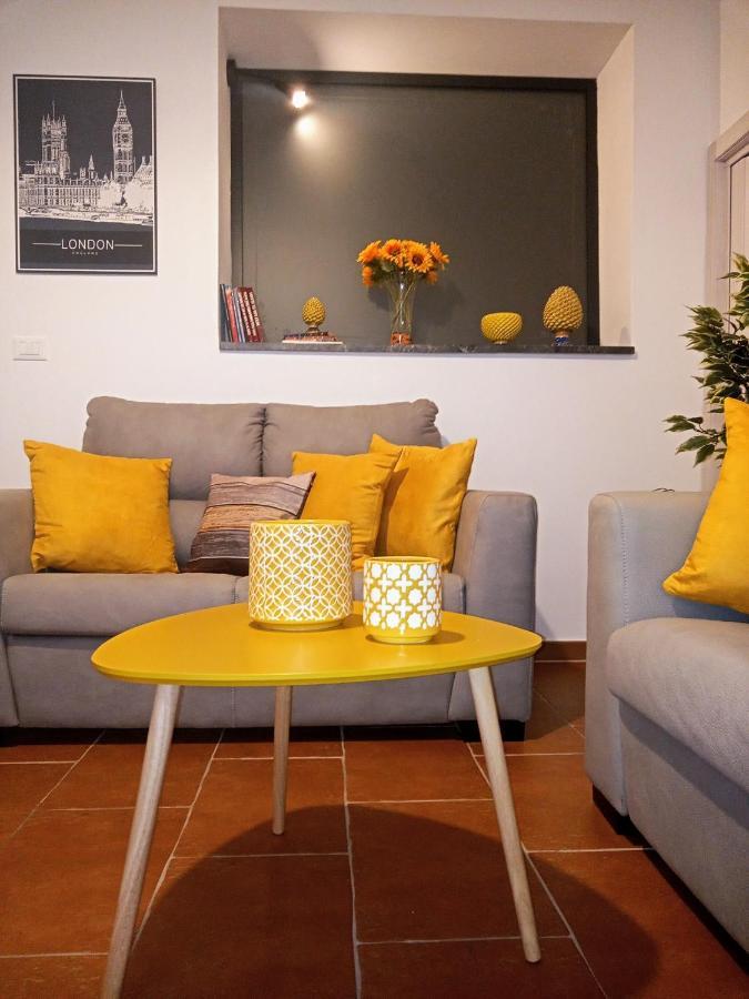 Zisa Home Ai Cantieri Culturali-Facile Posteggio In Strada No Ticket ปาแลร์โม ภายนอก รูปภาพ